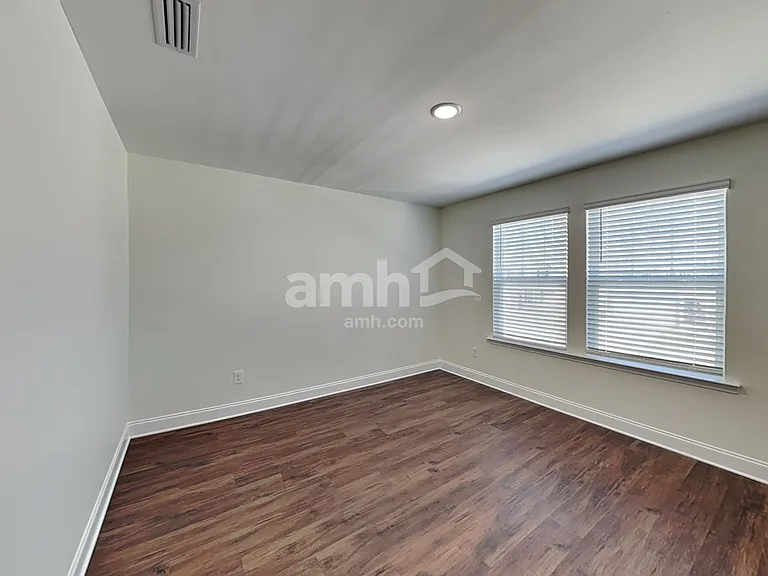 13018 Redwind Dr — Photo 33