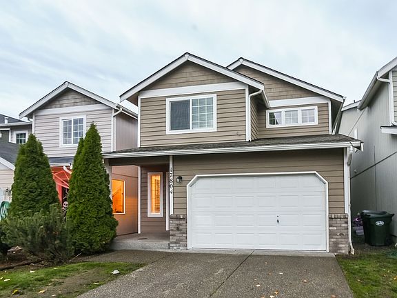 2nd image of 17804 1st Avenue Ct E