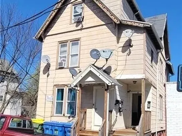 8 Lawrence St, Waterbury, CT 06708