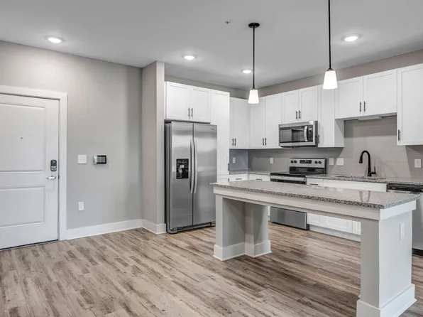 Trevesta Place Apartments