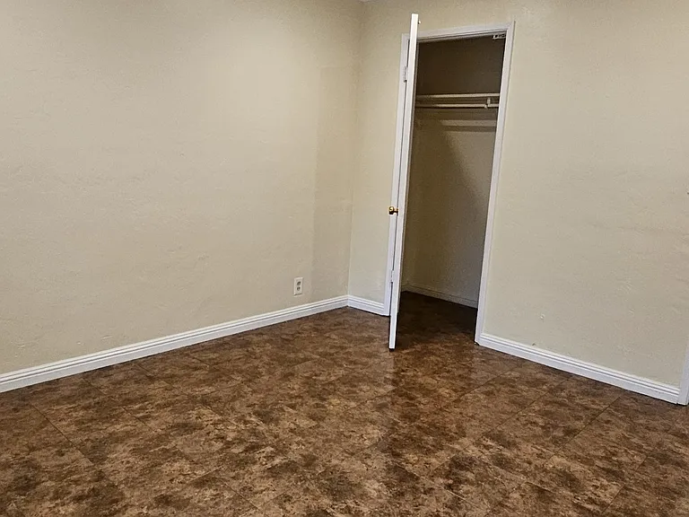 370 S Buena Vista Ave #2 — Photo 11