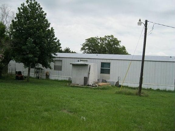 3rd image of 162 Artesian Dr
