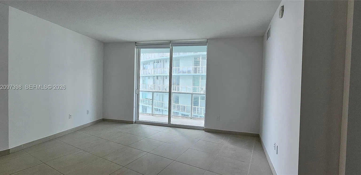 Quantum On The Bay Condo — Photo 4