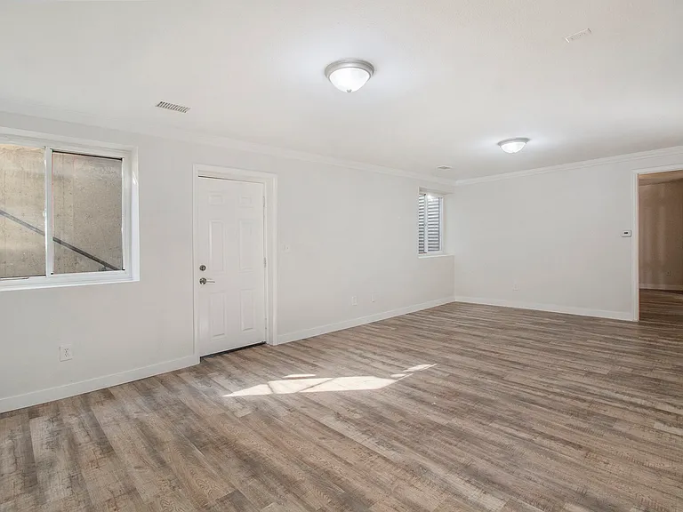 1145 Rosemary St — Photo 3
