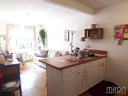 Rented by Majesty Realty | media 16