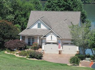 490 Morning Dove Dr, Vonore, TN 37885