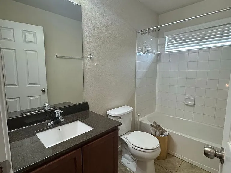 9614 Rogano Ct — Photo 2
