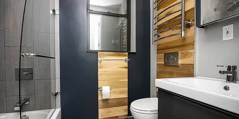 Rented by Compass | media 24