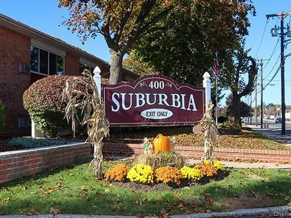 400 Fulton Street #14C, Farmingdale, NY 11735