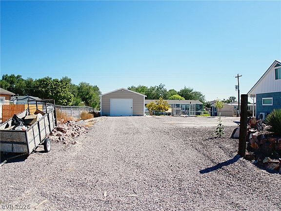 3rd image of 1348 Blad St