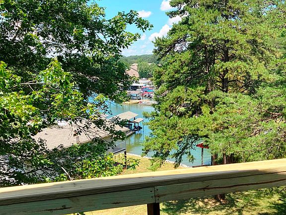 4th image of 107 Gross Point Dr