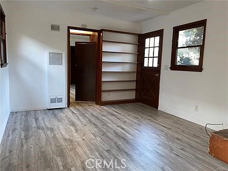 5th image of 4845 1/2 Agnes Ave