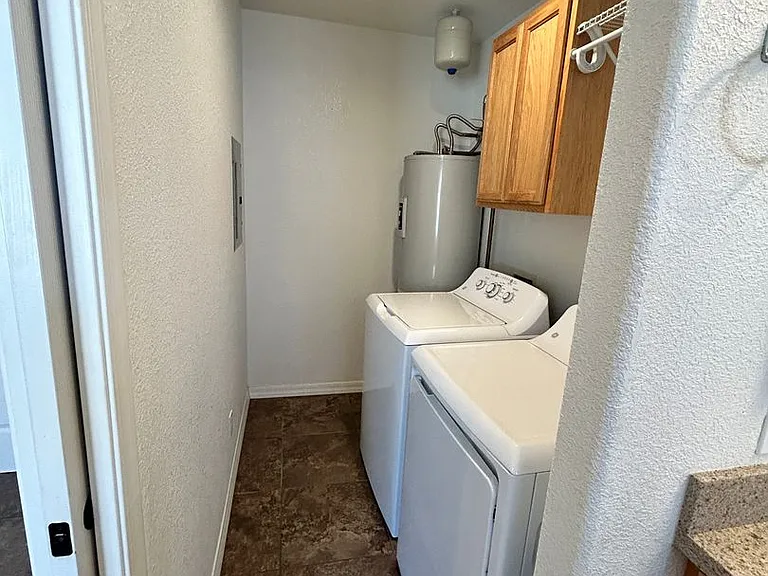 2109 Injo Dr — Photo 13