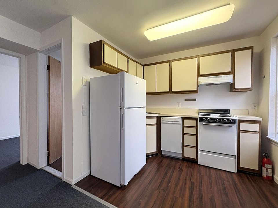 1st image of 419-429 S 48th St #102