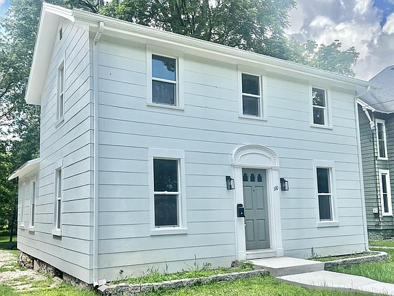 3rd image of 110 Hillsdale St