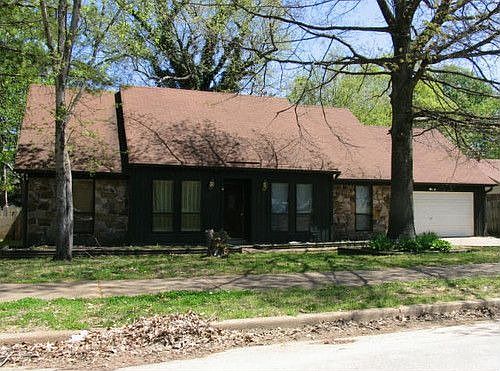 1st image of 3804 Lucerne Dr