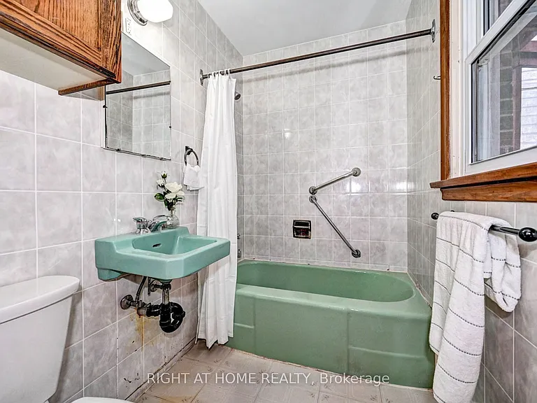45 Philip Ave — Photo 7
