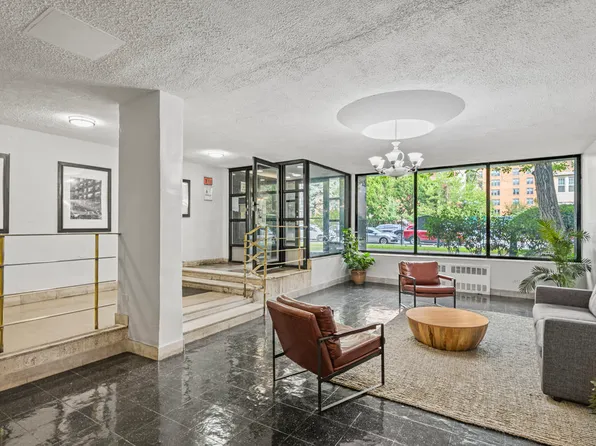 310 Lenox Road image 5 of 7