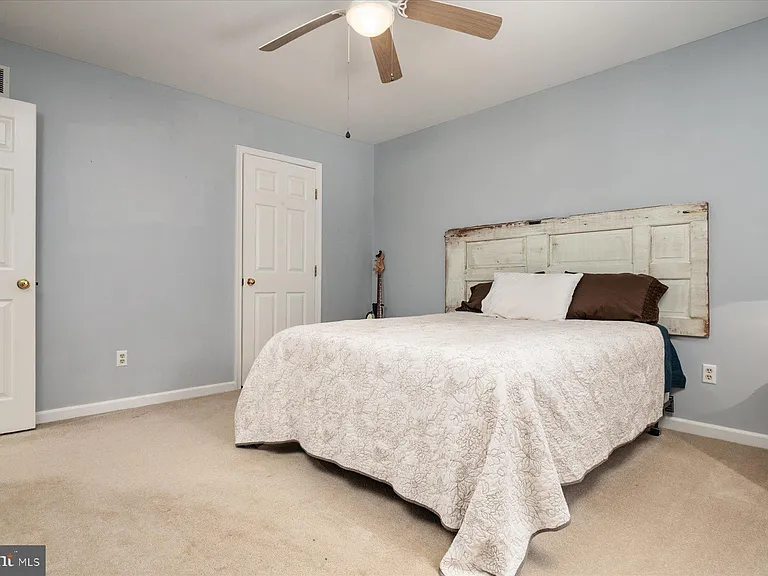 8953 Treesdale Dr — Photo 27
