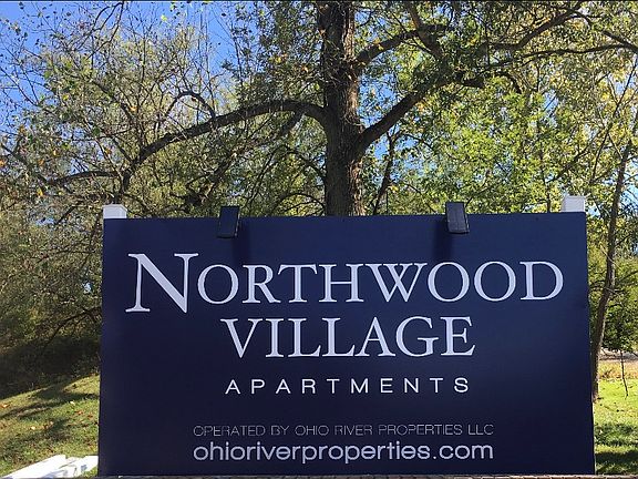2nd image of 600 Northwood Ct #304
