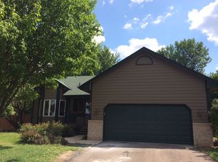 6018 Falcon Ridge Trl, Apple Valley, MN 55124