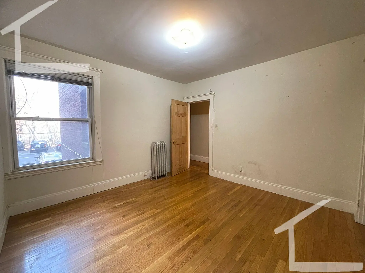 4 bed, 1600 sqft, $4,400 — Photo 4