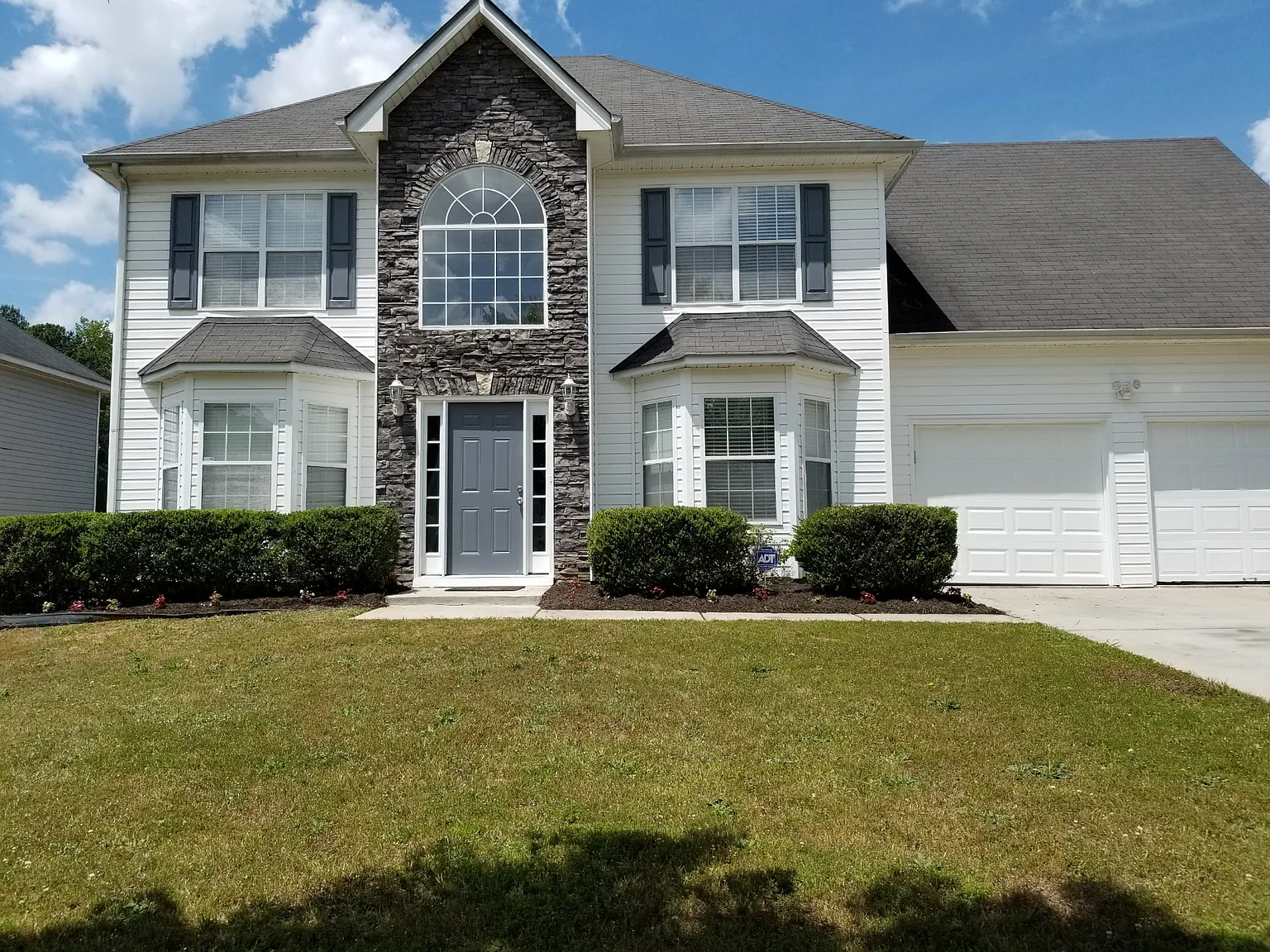 405 Harvick Cir photo 1