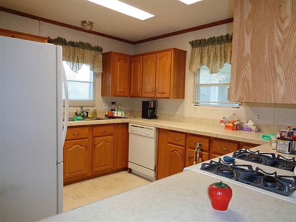 2nd image of 275 S Tannahill St