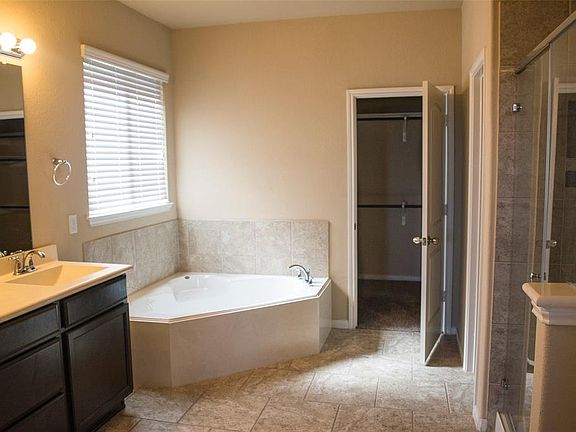4th image of 18611 W Windhaven Terrace Trl