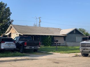 540 Merced St, Parlier, CA 93648