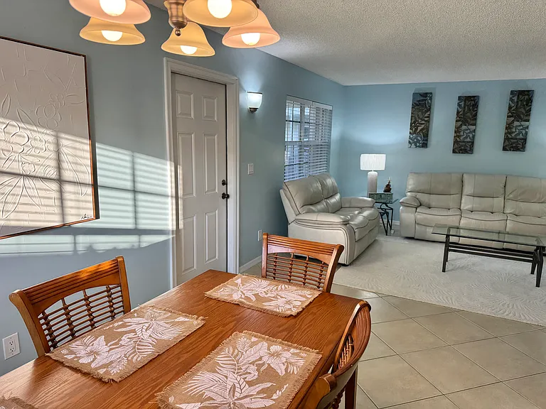 S Ocean Dr — Photo 4