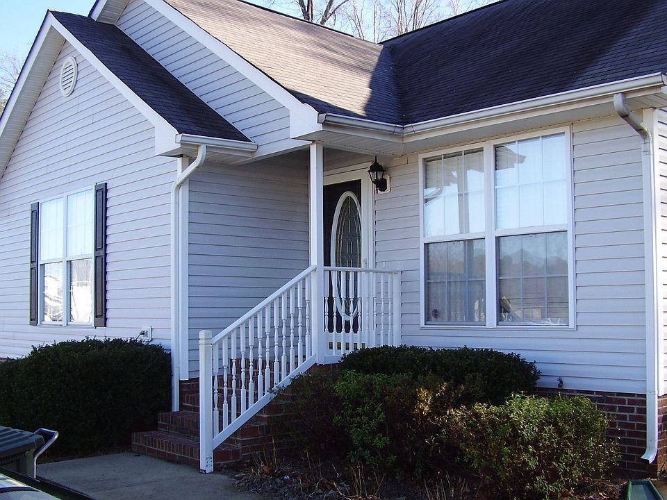 Charming front entrance