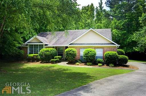 3rd image of 503 Kemble Ln