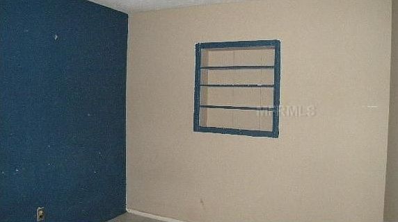 5th image of 215 S Ulysses Dr