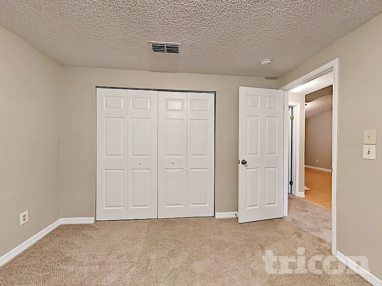 506 Emberwood Dr — Photo 12