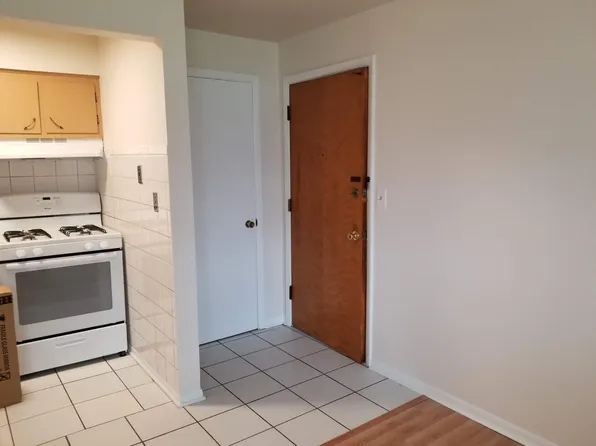 7 N Main St Unit 4, Mount Prospect, IL 60056