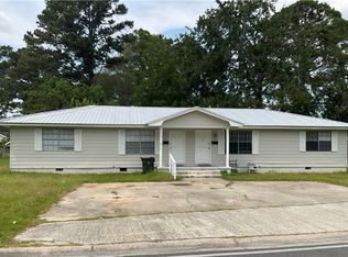 512 Beville St #B, Waycross, GA 31501