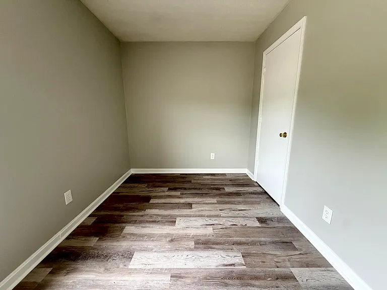 Scenic Valley Apartment Homes — Photo 6