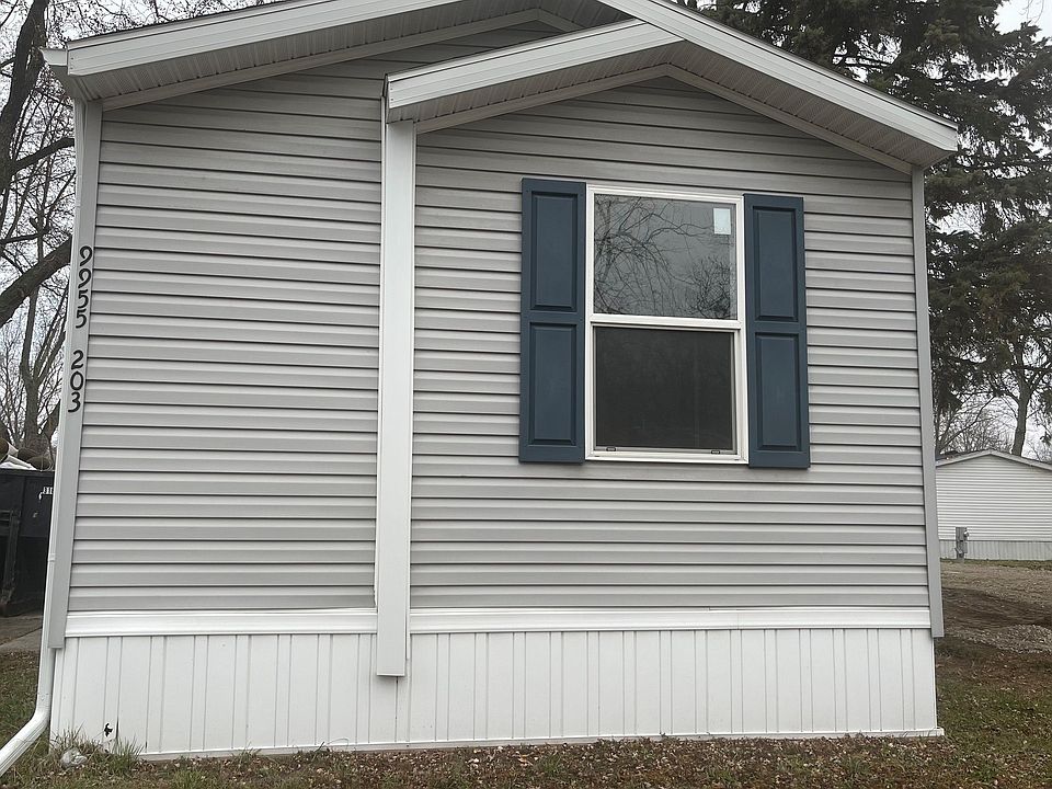 1st image of 9910 Geraldine St #203