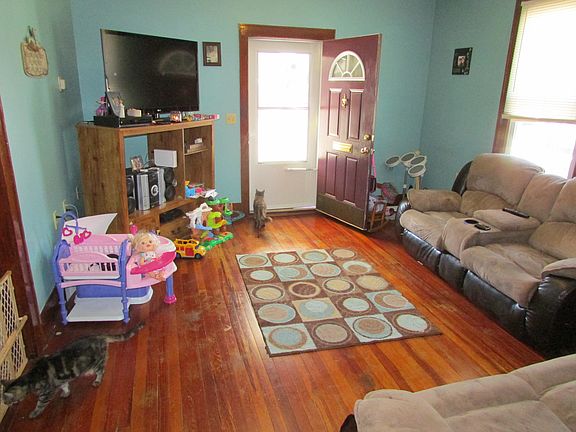 5th image of 2027 S Jefferson Ave