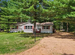 527 Feather Trl, Nekoosa, WI 54457