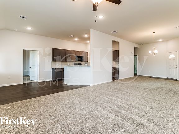 4th image of 14735 Country Club Rd