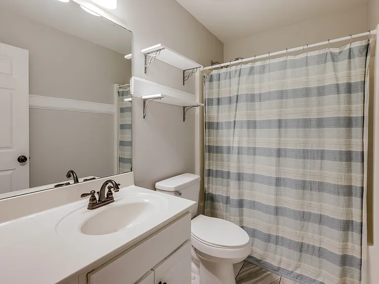 183 Oak Meadows Dr — Photo 13