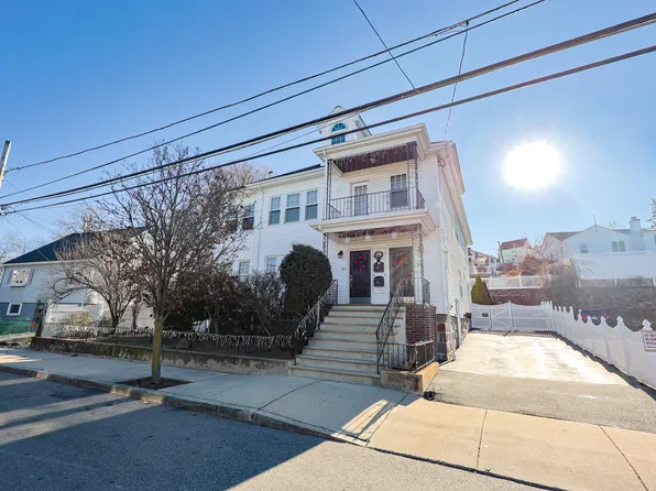 52-54 Clarence St #1, Everett, MA 02149