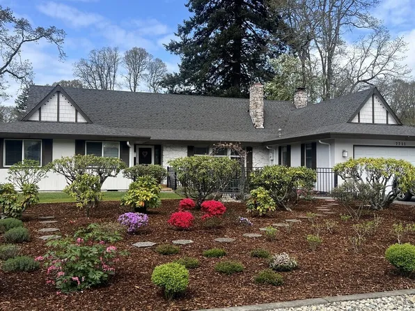 7711 Sapphire Drive SW, Lakewood, WA 98498