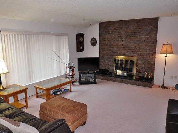5th image of 621 Millwood Ct