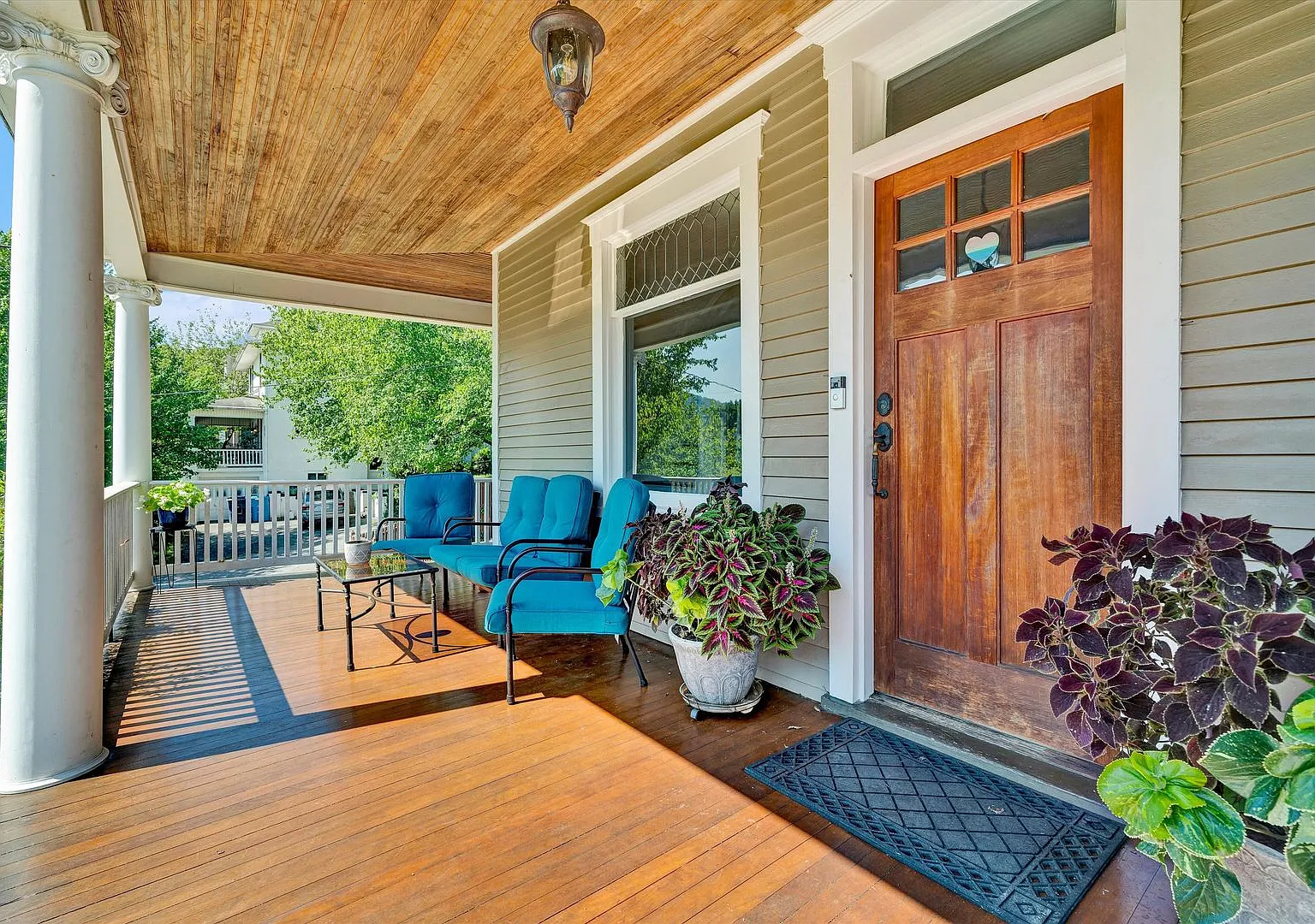 Furnished! Beautiful 4 Br Home In South Roanoke! — Photo 2
