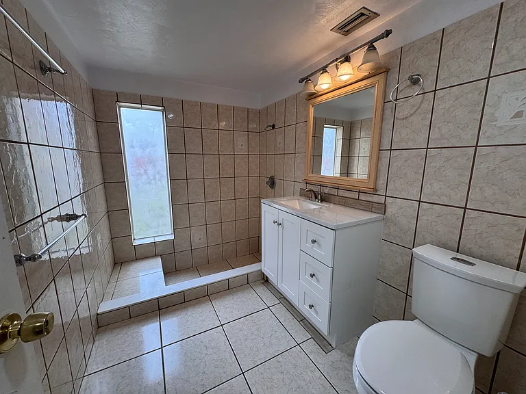 4220 Newbury Dr — Photo 13