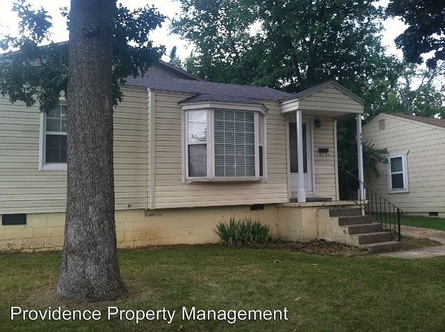1st image of 907 N Leverett Ave