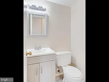 2nd image of 89 Hancock Pl NE